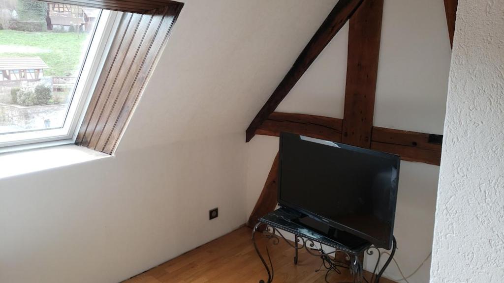 Gite Au Petit Ruisseau-Etage Et Combles-Maison Alsacienne 4 Personnes 4 Nuitees Minimum Langensoultzbach Eksteriør billede